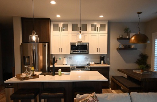 Leland Condo | Luxurious Life on the Green - Newly Renovated
