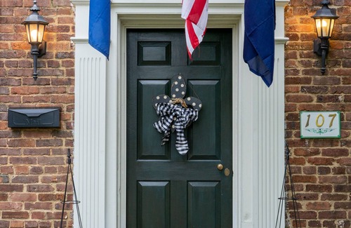 Bardstown Apartment | Luxurious loft with 3 rooms - Downtown on Court Square