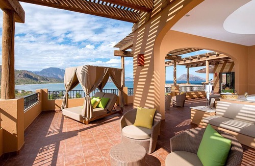 Nopolo Apartment | Luxurious Loreto Paradise with Unmatched Scenic Views