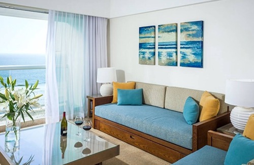 Playa Diamante Resort | Luxurious Master Bedroom @Vidanta The Grand Mayan, Acapulco