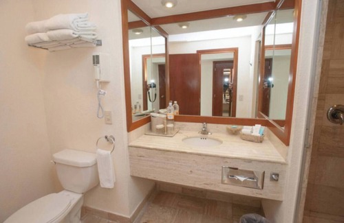 Isla Iguana Resort | Luxurious Master Bedroom @Vidanta Mayan Palace, Puerto Vallarta