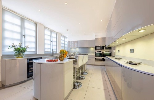 Mayfair Villa | Luxurious Mayfair Mansion in London