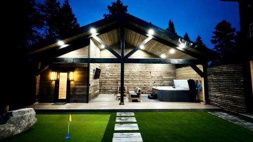 Duck Creek Village House | Luxurious Mountain Cabin with Sauna, Hot Tub, and Outdoor Fireplace, Perfect for a Relaxing Weekend Getaway in Utah