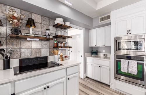 Camelback East House | *Luxurious Mountain Oasis* Just remodeled!