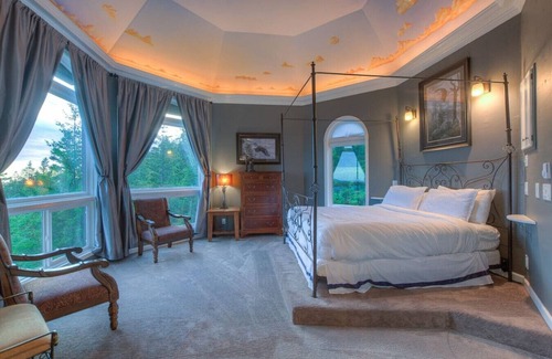 Eastsound Other | Luxurious Mountaintop Retreat with Stunning Views