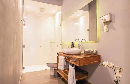 Downtown Queretaro Bed & Breakfast | Luxurious room in historic downtown