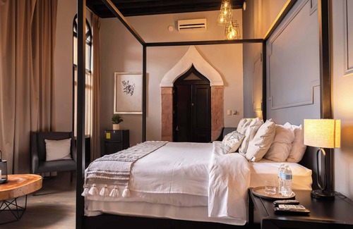 Downtown Queretaro Bed & Breakfast | Luxurious room in historic downtown