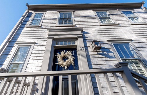 Nantucket Town House | LUXURIOUS NEW Harbor View Home with Hinckley Yacht!
