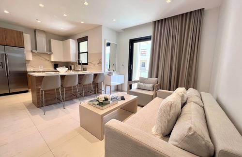 Opal Apartment | Luxurious Ocean view Apartment - private balcony/2 bedroom/2bath, Noord, Aruba