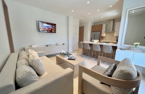 Opal Apartment | Luxurious Ocean view Apartment - private balcony/2 bedroom/2bath, Noord, Aruba