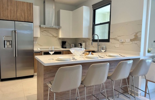 Opal Apartment | Luxurious Ocean view Apartment - private balcony/2 bedroom/2bath, Noord, Aruba