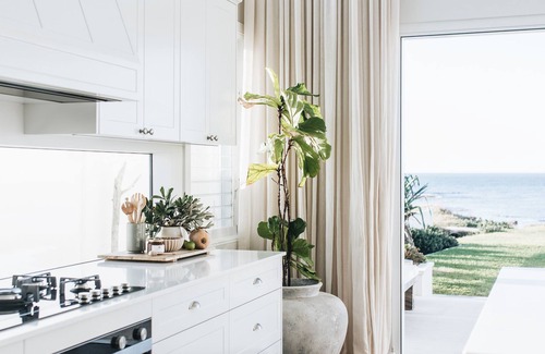 Anna Bay House | Luxurious Oceanfront Beach Home
