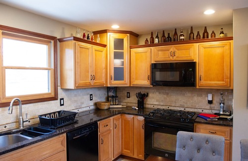 Dunlap House | Luxurious & private cabin located near Chattanooga & three beautiful state parks