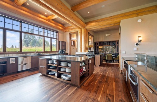 Tamarack House | Luxurious Resort Lodge Home in stunning Tamarack Resort