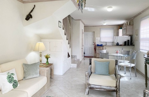 Fitts Village House | Luxurious self-catering villas available for short-term holiday rental