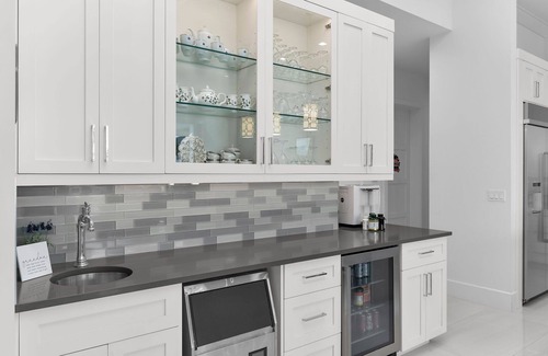 Marco Island House | Luxurious Spacious 6-bedroom, 8-Bath house on fantastic Marco Island