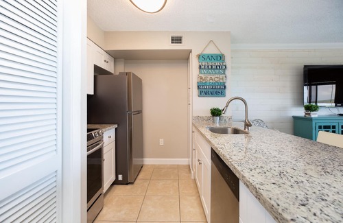 Tavernier Condo | Luxurious Suite w/Sweeping Ocean Views + Pool Beach & Cabana Bar