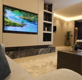 Riyadh Apartment | Luxurious suite with a terrace overlooking KAFD