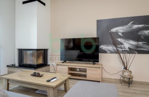 Alexandroupoli Apartment | Luxurious Tsimiski 3BDR 4th Floor