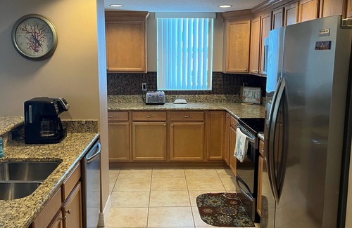 Daytona Beach Condo | Luxurious 3 bed 2 bath Penthouse Condo with amazing Ocean and Intracoastal views