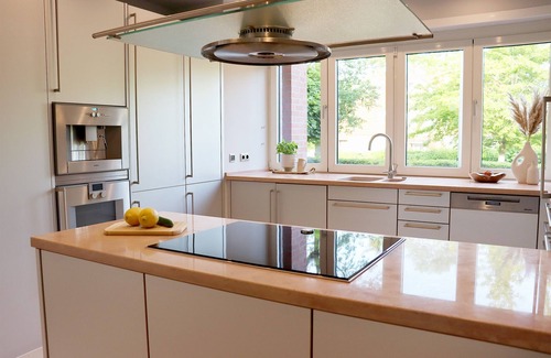 Timmendorfer Strand House | Luxurious vacation home with whirlpool, sauna, fitness room and garden near the beach