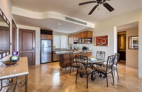 Campo de Golf Fonatur Condo | Luxurious Vacation Rental Condo in Alegranza Resort - San Jose Del Cabo