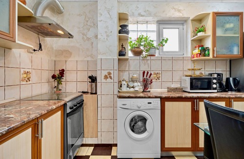 Sector 1 House | Luxurious Villa - Courtyard, Terrace & Garden