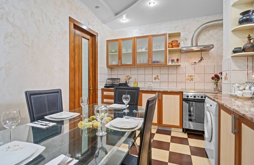 Sector 1 House | Luxurious Villa - Courtyard, Terrace & Garden