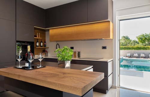 Drenje Villa | Luxurious Villa Laurea