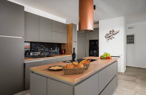Rasa Villa | Luxurious villa with pool in Sveti Bartul