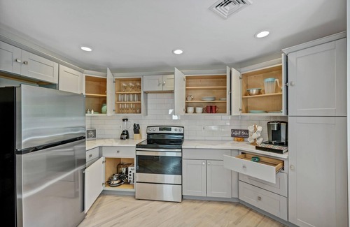 Middle Hope Villa | Luxurious Villa with pool spa arcade room and more