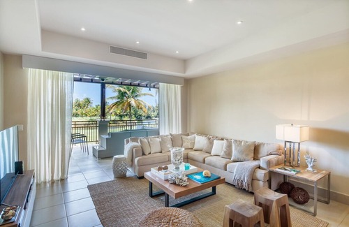 Herreras Villa | Luxurious Water View Villa at the St. Regis Bahia Beach Resort & Golf Club