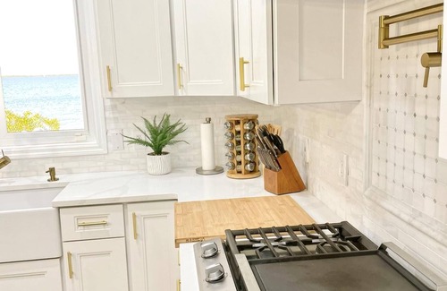 Port Canaveral House | Luxurious Waterfront Estate w/private Tennis Court/Pool/Dock - Spectacular View!