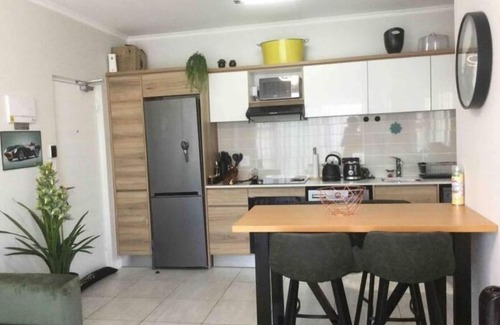 Greater Johannesburg Metropolitan Area Condo | Luxurious Waterfall 1 bedroom Condo
