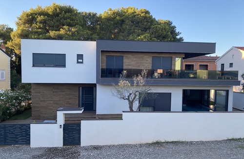 Fazana Villa | LuxuriousVilla , sauna, sea view, 200 m from the beach