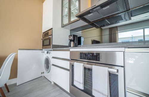 Seven Mile Beach Apartment | Luxury 1 bed apartment near Seven Mile Beach at The Grove