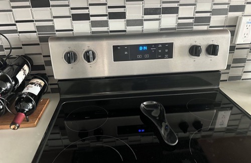 Downtown Sacramento Condo | Luxury 1-bed condo in midtown Sacramento with modern amenities and city views.