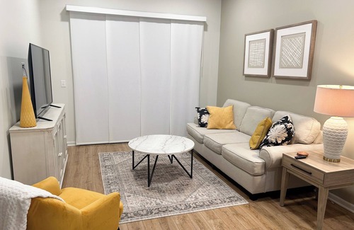 Leawood Apartment | Luxury 1-bedroom apartment in prime Leawood location