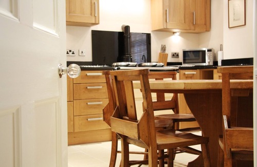 St. Andrews House | Luxury 19th Century Cottage In Heart Of St Andrews, Sleeps 8, Golfers, Families