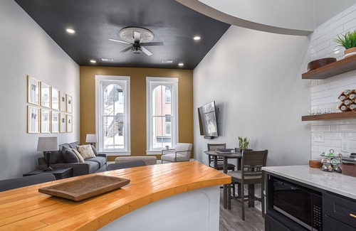 New Albany Apartment | Luxury 1BR Apt w King Bed