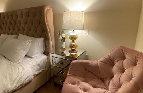 Dubai Marina Apartment | Luxury 1br in Dubai Marina, ask for July Full month offer