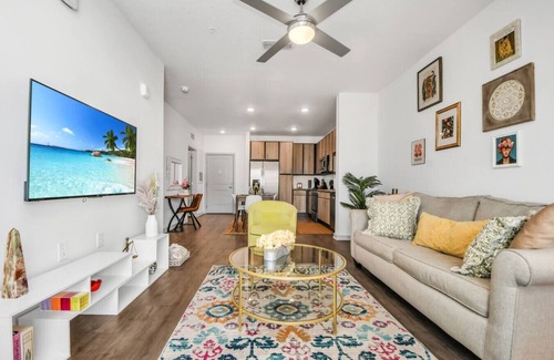 Bay Lake Apartment | Luxury 1BR w/Balcony | Near Disney Washer/Dryer
