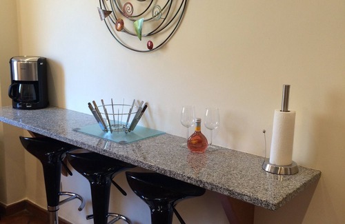 Burgau Apartment | LUXURY 2 BED/2 BATH APARTMENT 5 MINS TO BEACH.nPOOL, ROOF TERRACE, WIFI, A/C
