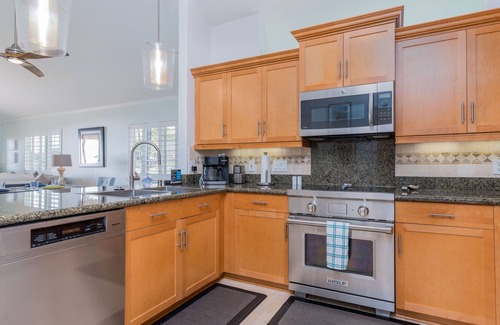 Ko Olina Condo | Luxury 2 Bed, 2 Bath Ocean View Condo (21C)