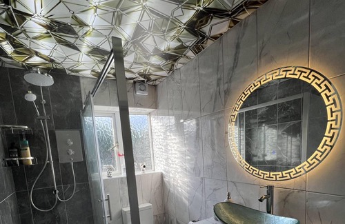 Sutton Coldfield Apartment | Luxury 2 Bed Apartment in Royal Sutton Coldfield
