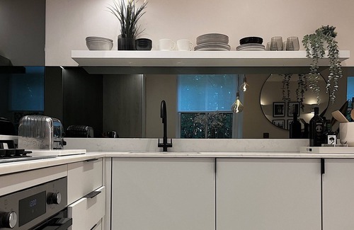 Todmorden House | Luxury 2 Bedroom Apartment in Central Todmorden