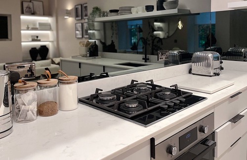Todmorden House | Luxury 2 Bedroom Apartment in Central Todmorden