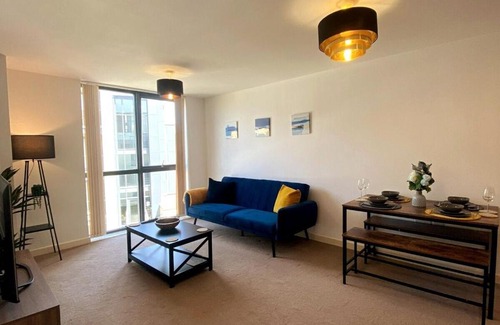Saltdean Apartment | Luxury 2 Bedroom Apartment Near The Sea Ideal For Long Stays