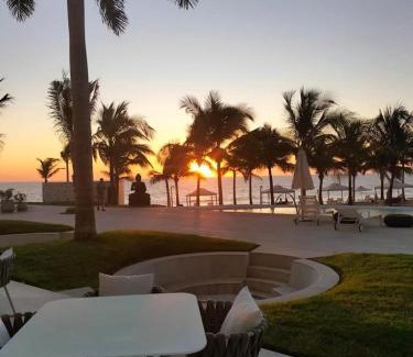 Flamingos Apartment | Luxury 2 bedroom beach front at Nuevo Vallarta