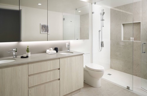 Belltown Hotel | Luxury 2-Bedroom Suite w/Balcony, Pools, Gym & More in Seattle's Heart!